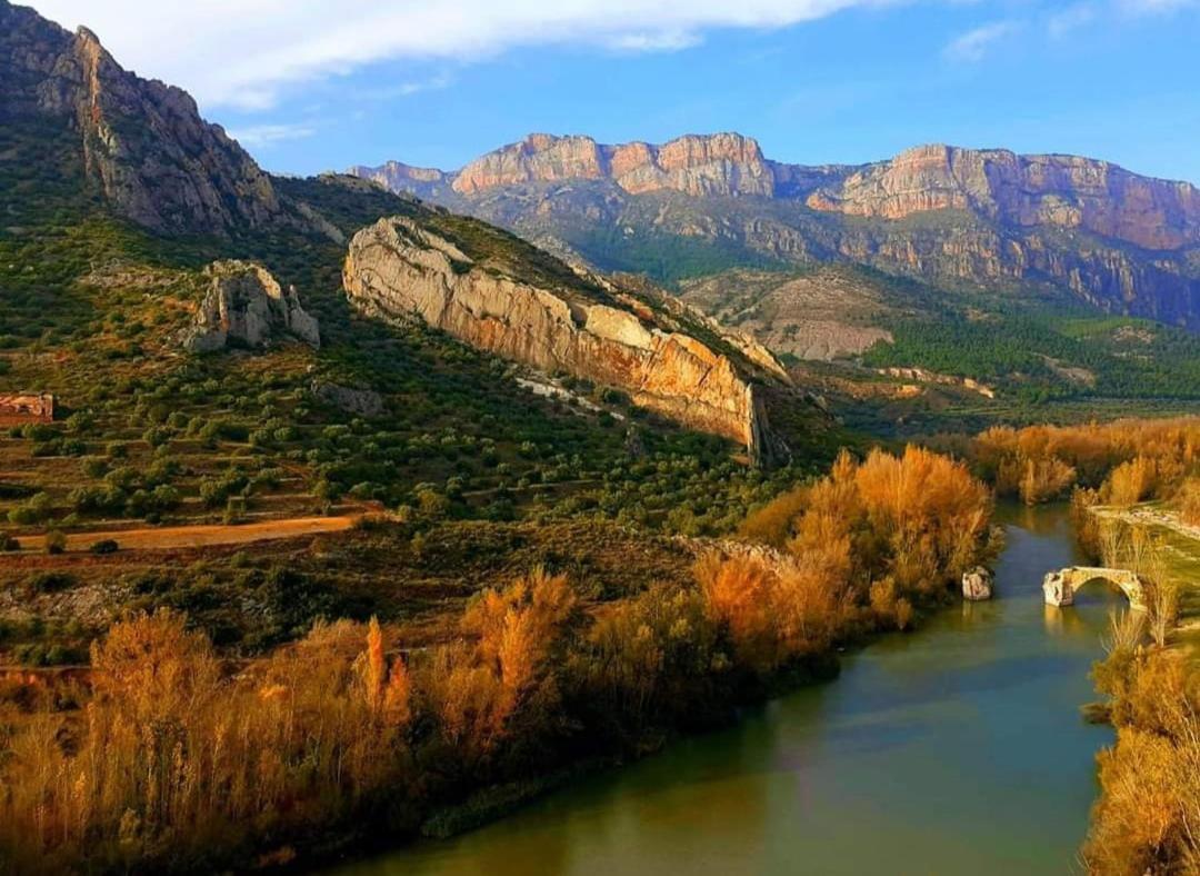 Cal Perico, Tourist And Climbing Apartament Camarasa Екстериор снимка